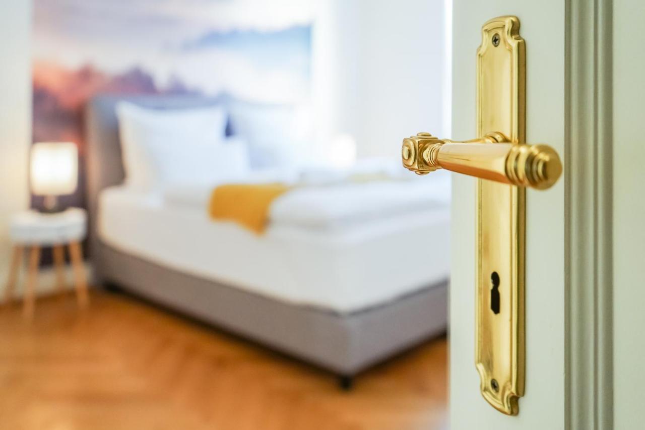Luxury-apartment - Center : 8 Guests : Netflix